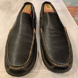Black Cole Haan black slip on loafers. Size 10 1/2 Medium